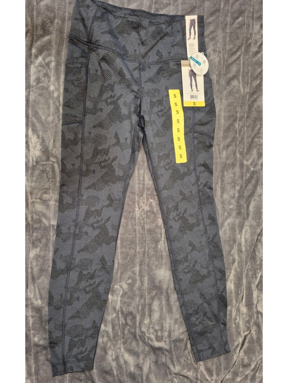Mondetta Small Brushed Jacquard High Waisted Camo Leggings